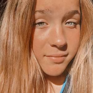 Meet your Posher, Ally